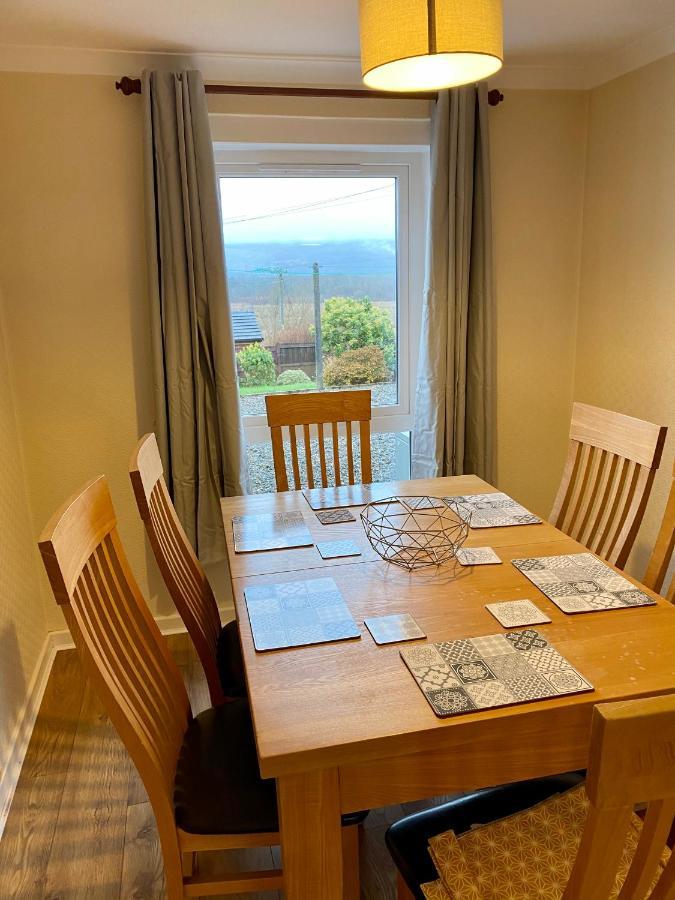 Traditional 3 Bed Town House Inverlochy エクステリア 写真