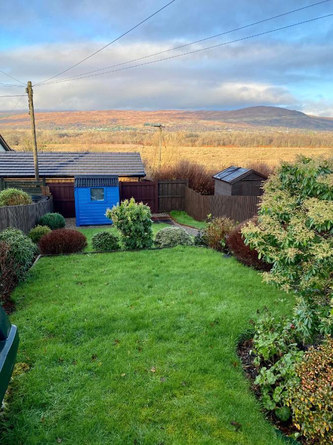 Traditional 3 Bed Town House Inverlochy エクステリア 写真